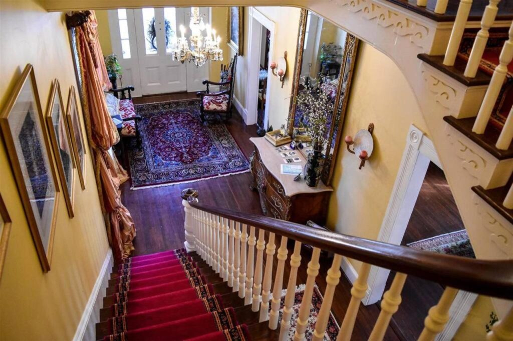 The 1890 Caroline House - Romantic Fredericksburg VA B&B