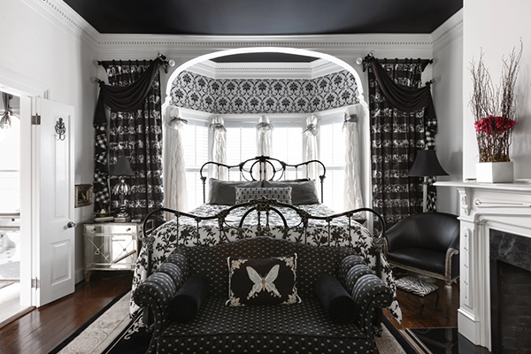 The Sawyer Scott - black and white luxury suite at 1890 Caroline House B&B in Fredericksburg VA