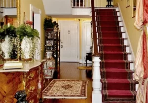 1890 Caroline House Lobby